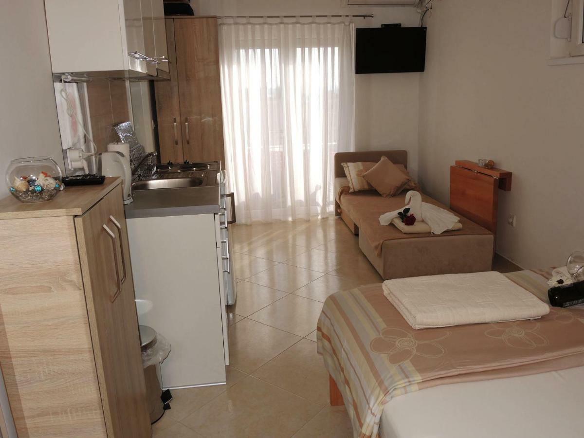 Iva Apartmani Tribunj (Sibenik-Knin) Exterior foto