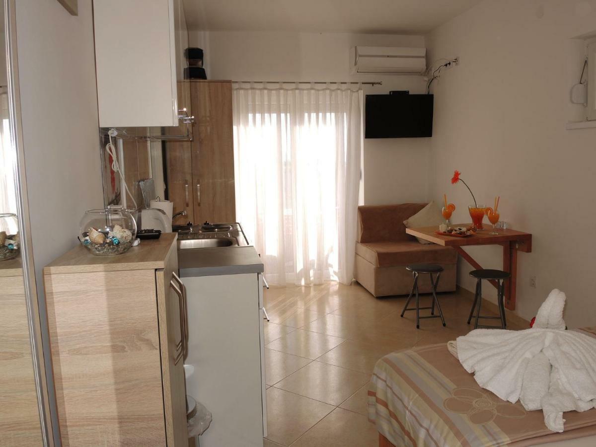 Iva Apartmani Tribunj (Sibenik-Knin) Exterior foto