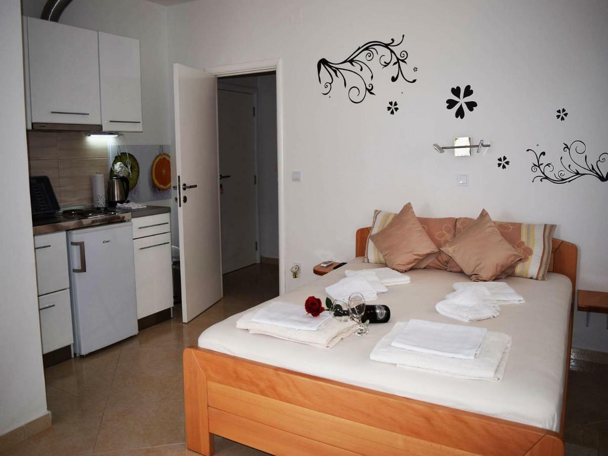 Iva Apartmani Tribunj (Sibenik-Knin) Exterior foto